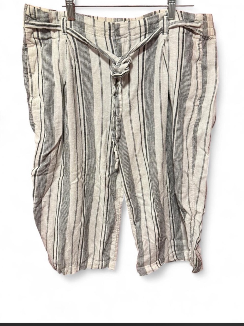 Gap striped drapey wide culottes capris